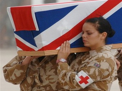 Βρετανία: «Αμετάβλητος ο αριθμός των νεκρών στο Αφγανιστάν»