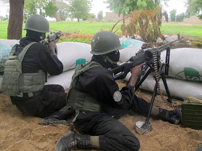 Καμερούν: Επιδρομή ενόπλων σε στρατόπεδο