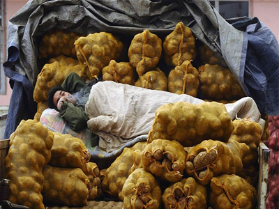 Κίνα: Ποδαρικό με άνοδο του πληθωρισμού