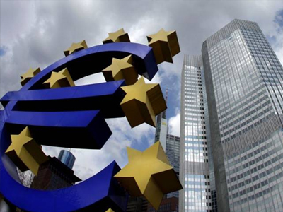 ΕΚΤ: Δεν «κλείνει» την κάνουλα στις «αδύναμες» τράπεζες