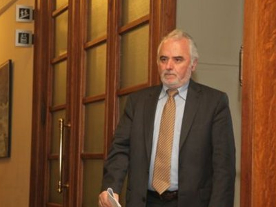 Τα ένσημα των μεταναστών στο μικροσκόπιο