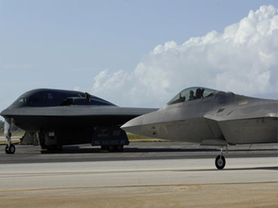 Η.Π.Α.: Αποστολή μαχητικών «F-22 Stealth» στη Ν. Κορέα Η.Π.Α.: Αποστολή μαχητικών «F-22 Stealth» στη Ν. Κορέα