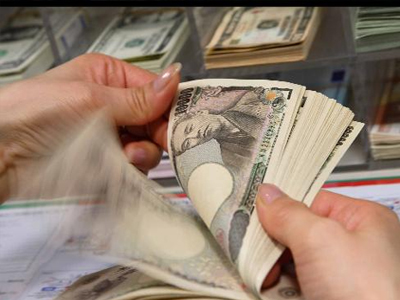 Το τσουνάμι συνεχίζει να πλήττει την οικονομία