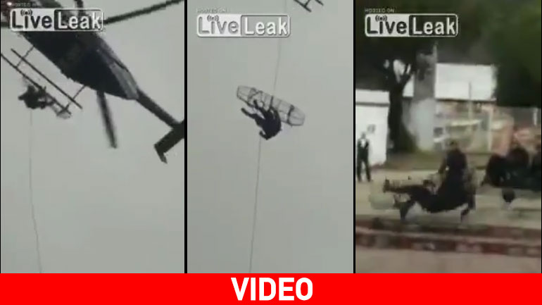 Σοκ: Καρέ-καρέ η πτώση αστυνομικού από ελικόπτερο κατά τη διάρκεια επίδειξης