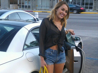Το καινούριο αυτοκίνητο της Miley