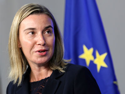 Βρυξέλλες: Μαστίγιο και… καρότο απέναντι στο Κρεμλίνο