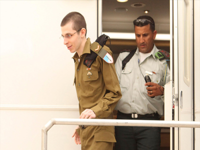 Ικανοποίηση Obama για την απελευθέρωση Ισραηλινού στρατιώτη στην Παλαιστίνη