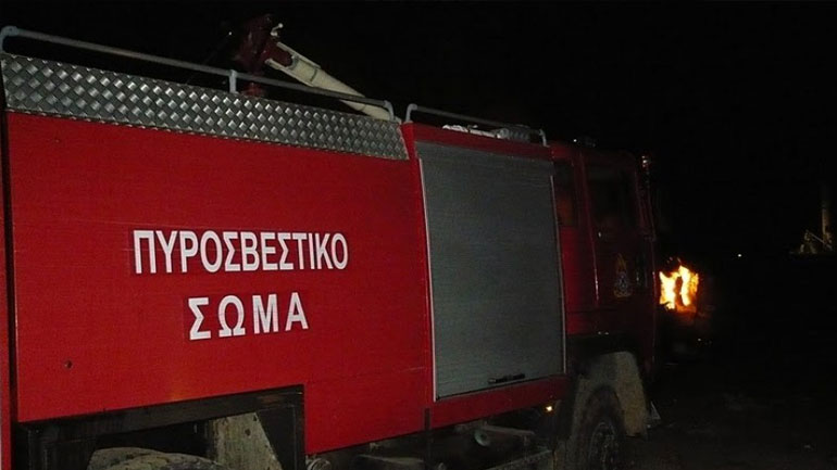 Υπό μερικό έλεγχο η πυρκαγιά στη Σητεία Λασιθίου