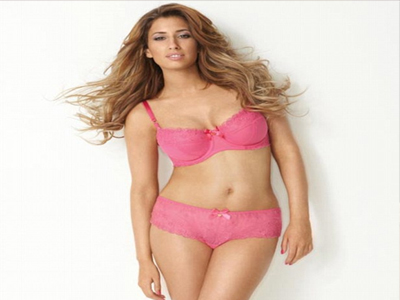 Στα ροζ η Solomon