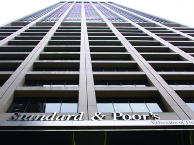 S&P: Δεν έχει τελειώσει η κρίση στην Ευρωζώνη