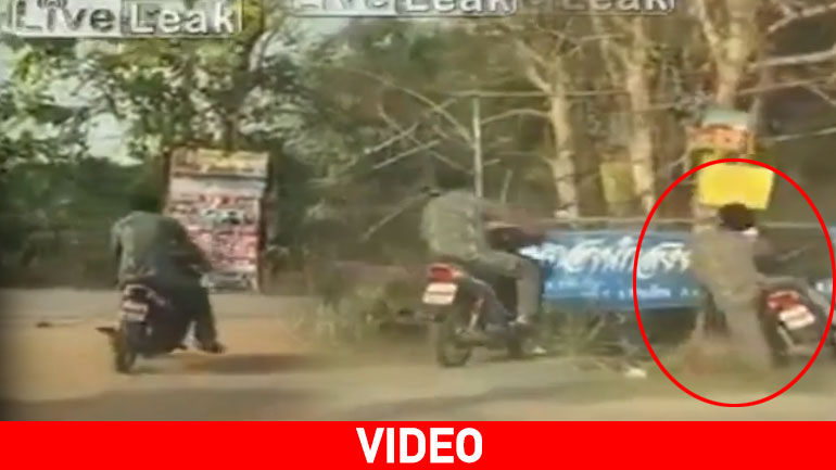 Ταϊλάνδη: Μεθυσμένος οδηγός πέφτει πάνω σε διαφημιστική πινακίδα