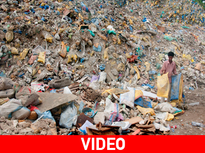 Δεν αντέχει άλλα σκουπίδια η «χωματερή» των Μαλδίβων Δεν αντέχει άλλα σκουπίδια η «χωματερή» των Μαλδίβων