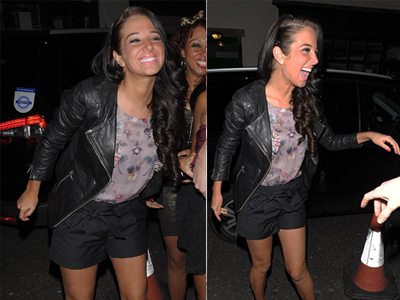 Πίνει για να ξεχάσει