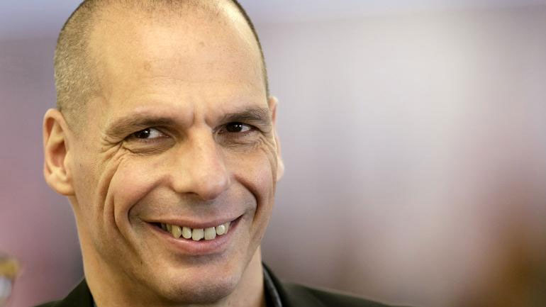 Spiegel: Εκτός πραγματικότητας ο Βαρουφάκης