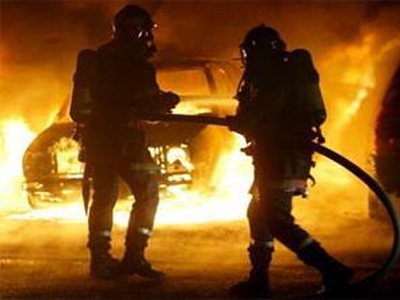 «Λαμπάδιασε» αυτοκίνητο στον δήμο Φυλής