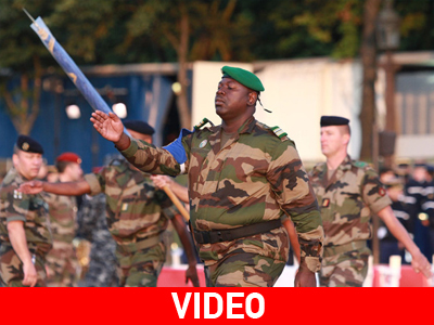 Στρατεύματα από το Μάλι παρήλασαν στο Παρίσι Στρατεύματα από το Μάλι παρήλασαν στο Παρίσι