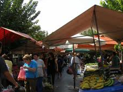 Διαφωνίες για τους πάγκους της λαϊκής στη Χαλκίδα