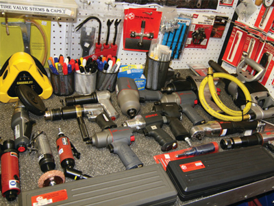 Είχαν ρημάξει την αποθήκη