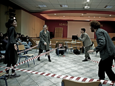 Το Εθνικό Θέατρο στο αεροδρόμιο!