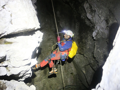 Αίσιο τέλος για εγκλωβισμένο σπηλαιολόγο στις Άλπεις