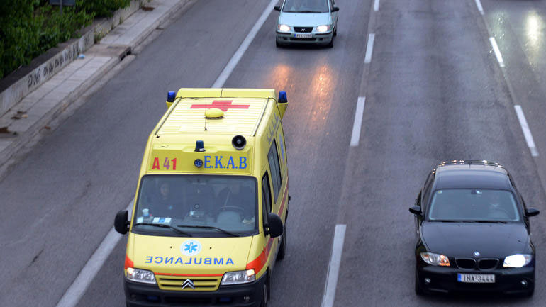 Θρήνος για 34χρονη πολύτεκνη μητέρα – «’Εσβησε» ξαφνικά μέσα στο σπίτι της