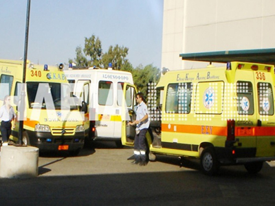 Ηλεία: Ασθενοφόρα με βλάβες και χωρίς ελαστικά!