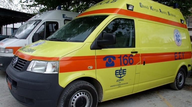 Καβάλα: Μοτοσικλέτα παρέσυρε γιαγιά και εγγονό