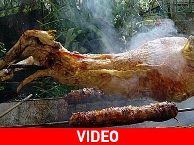 Νέφος από τα… αμνοερίφια στην Τρίπολη!