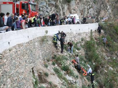 «Βουτιά» θανάτου για οδηγό στην Κρήτη