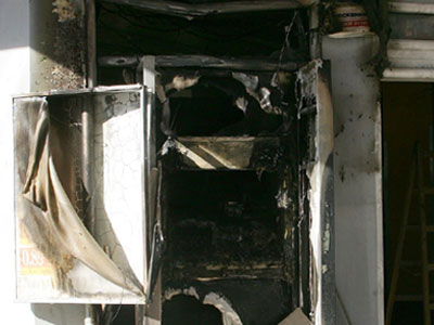 Θεσσαλονίκη: Επίθεση με μολότοφ σε ΑΤΜ τράπεζας τα ξημερώματα