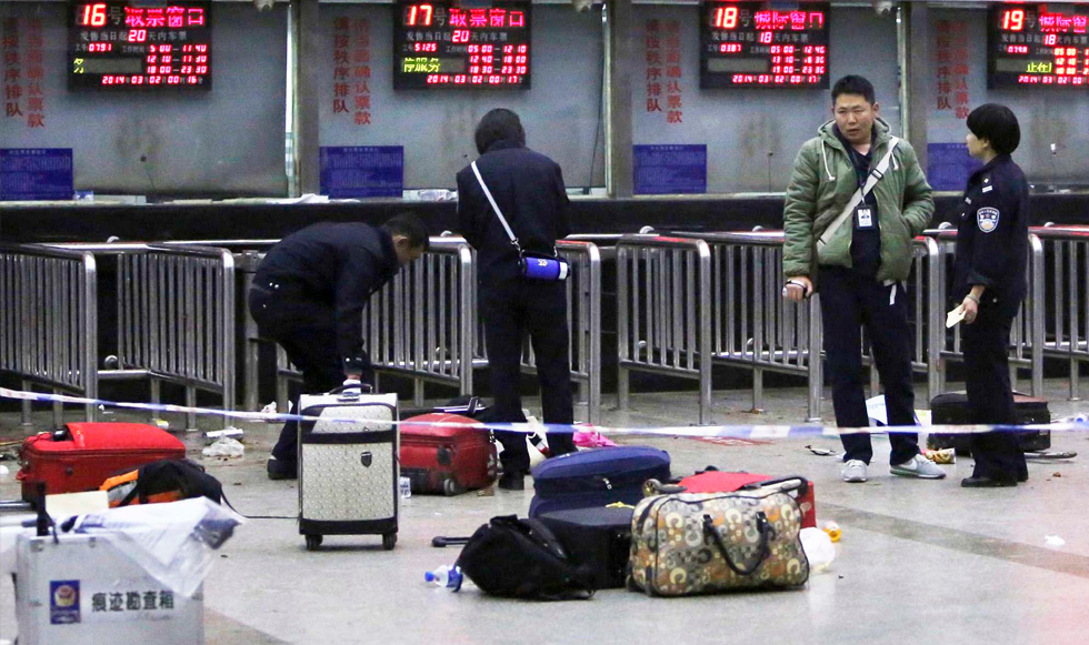 Φονικές επιθέσεις με μαχαίρια σε σιδηροδρομικό σταθμό της Κίνας
