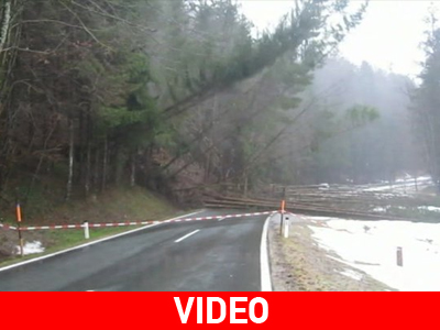 Αυστρία: Απίστευτη κατολίσθηση… on camera!
