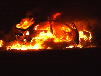 Στις φλόγες αυτοκίνητο στην Κρήτη