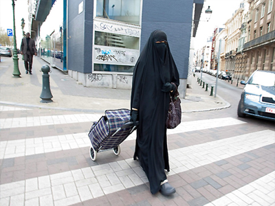 Σε ισχύ η απαγόρευση μπούργκας στο Βέλγιο