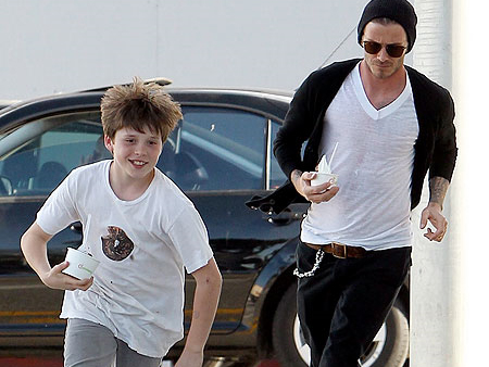 Πιο γρήγορος από τον πατέρα του