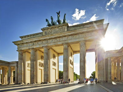 Βερολίνο: Πρώτα κλείσιμο του μνημονίου και μετά συζήτηση για «πρόγραμμα – γέφυρα»