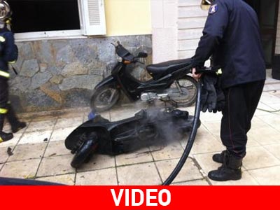 Κάηκε μηχανάκι στην Πάτρα