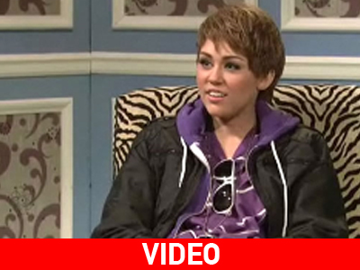 Και μίμος η Miley Cyrus!