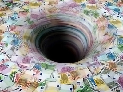 Τα ασφαλιστικά ταμεία… απειλούν τη «μαύρη τρύπα»