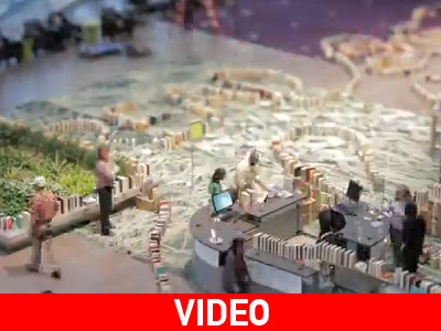 ΗΠΑ: Το μεγαλύτερο ντόμινο με βιβλία