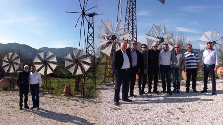 Ο Μπουτάρης… υιοθέτησε ανεμόμυλο!