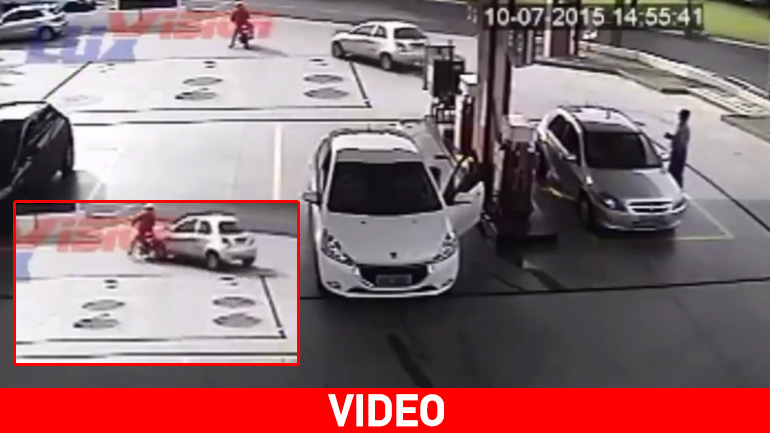 Βραζιλία: Οδηγός Ι.Χ. παρασέρνει ληστή και τον θέτει εκτός μάχης