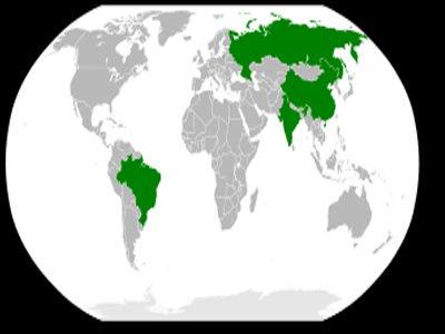 Υπέρ της πολιτικής λύσης τη Λιβύη η BRICS