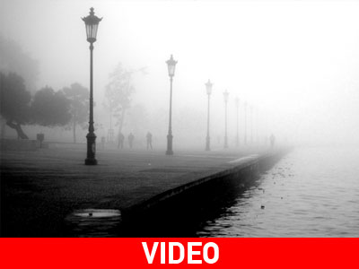 Πυκνό πέπλο ομίχλης κάλυψε τη Θεσσαλονίκη