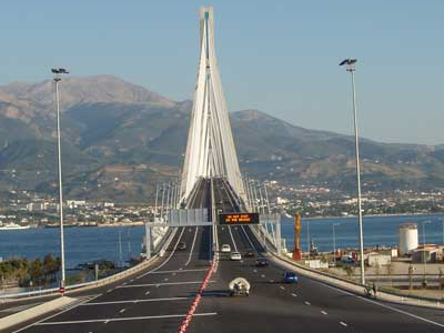 Οι νέες τιμές των διοδίων στη Γέφυρα Ρίου-Αντιρρίου