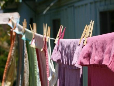 Έβαλε στο μάτι τη… μπουγάδα