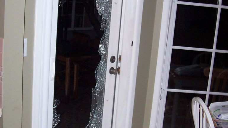 Κορινθία: Είχαν κάνει… επάγγελμα τις διαρρήξεις