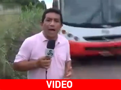 Βραζιλία: Λεωφορείο περνά… ξυστά από δημοσιογράφο