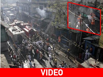 Ινδία: Τραγωδία σε παράνομη αγορά στην Καλκούτα Ινδία: Τραγωδία σε παράνομη αγορά στην Καλκούτα