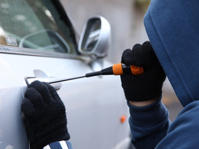 Μια του κλέφτη, δυο…